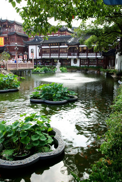 上海豫园城隍庙九曲桥