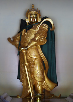 韦陀菩萨塑像