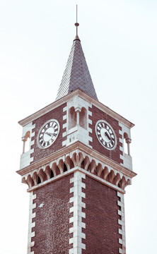 天津北站的钟