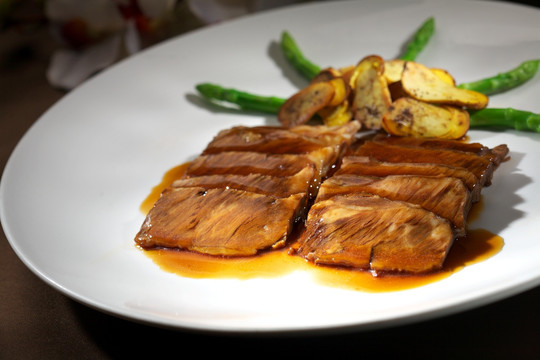 牛肝菌 片牛肝菌 牛肉 牛排