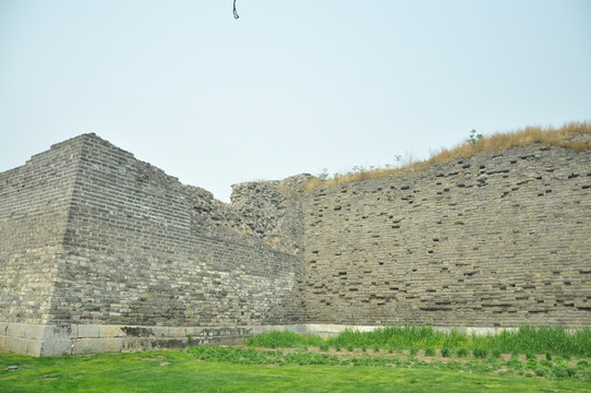 老城墙废墟