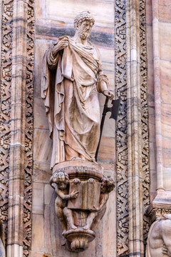 米兰大教堂外观雕刻