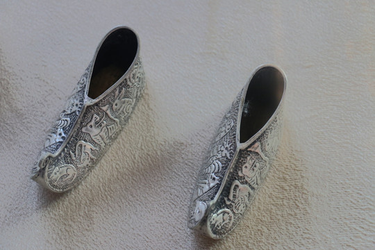 古代银器 鞋子 装饰 古玩