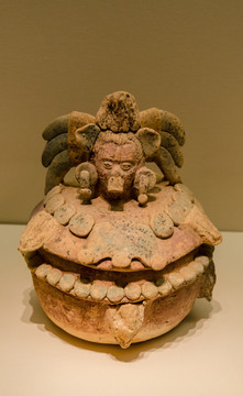 玛雅人头像陶器  玛雅陶器
