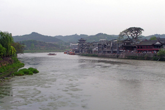 中国天府第一名镇黄龙溪