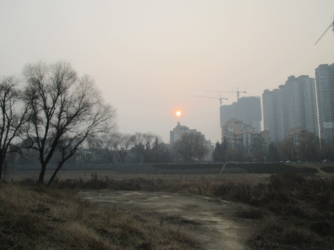 城市夕阳