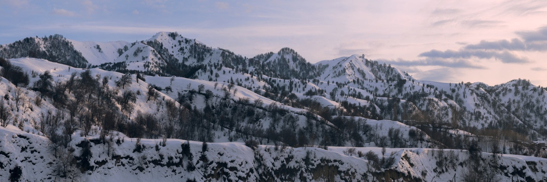 风雪天山