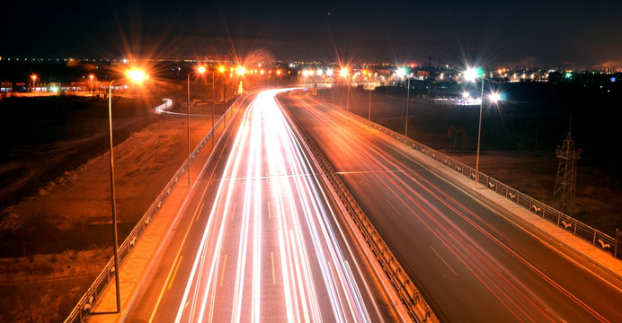 公路夜景