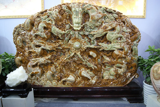 玉石精雕 玉石