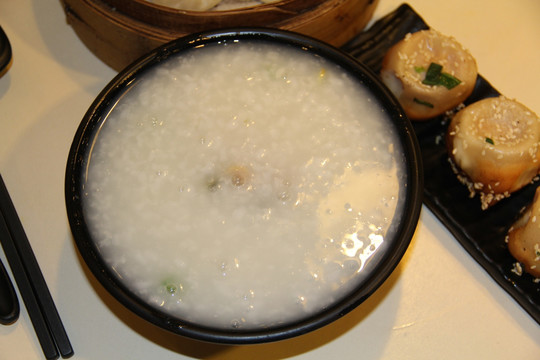 皮蛋瘦肉粥