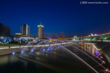 西安南门护城河夜景