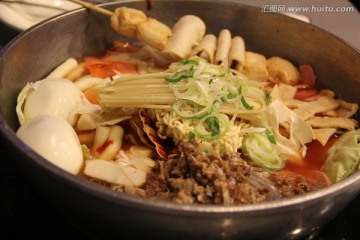 韩国年糕牛肉火锅