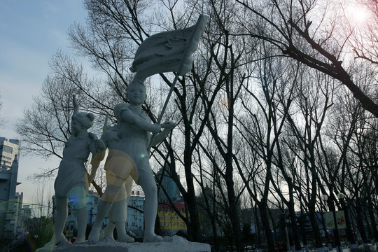 雕塑 哈尔滨 松花江江畔 江堤