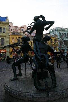 哈尔滨 中央大街 步行街 雕塑