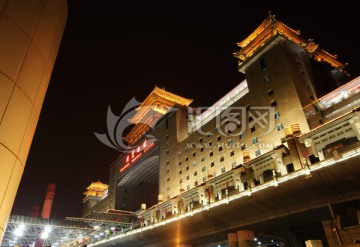 北京西站夜景