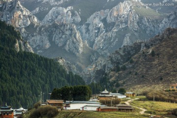 甘南郎木寺纳摩大峡谷