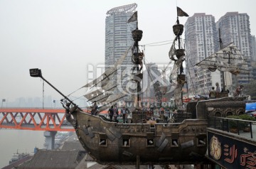 海盗船雕塑