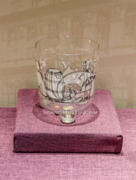 波西米亚玻璃杯 酒作坊图