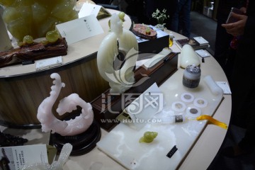 玉石工艺品专卖店