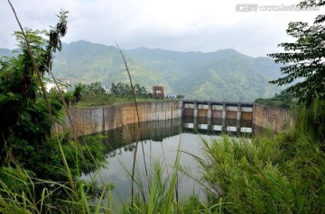 天生桥水电站泄洪道