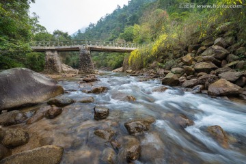 泉水 山泉 小桥