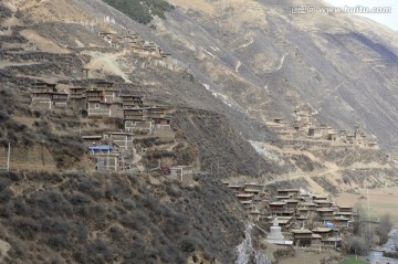 藏族民居群