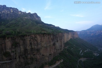 郭亮挂壁公路