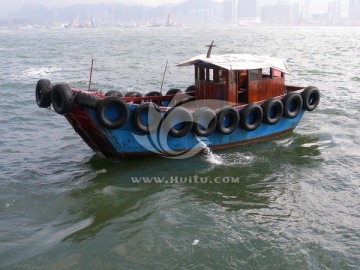 香港维港的机动船