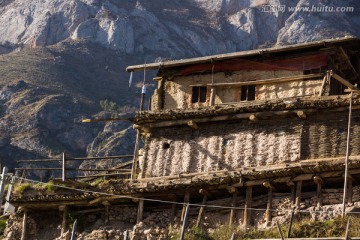 古老的高原藏寨民居