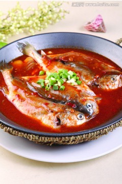 铁锅黄花鱼