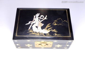 清代仙女图案螺钿黑漆首饰盒
