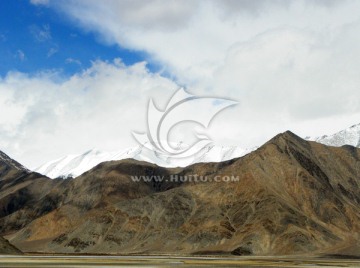 西藏风光冈底斯山余脉