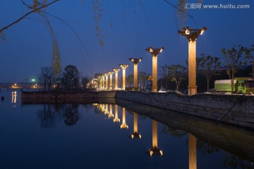 广富林遗址公园夜景