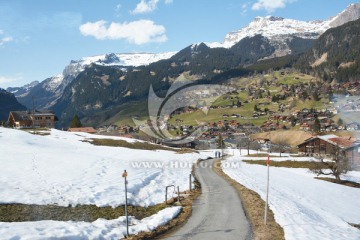 欧洲之旅 雪山下的村落