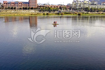 桂林市区漓江风光