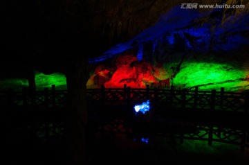 七彩溶洞
