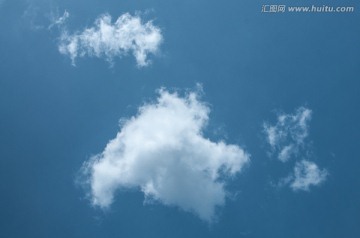 蓝天浮云