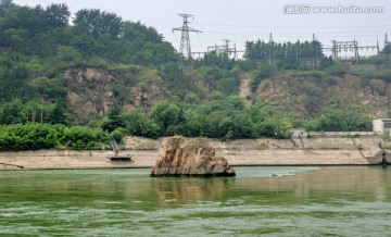 三门峡中流砥柱