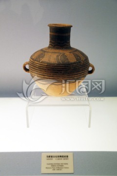 马家窑文化彩陶弦纹壶