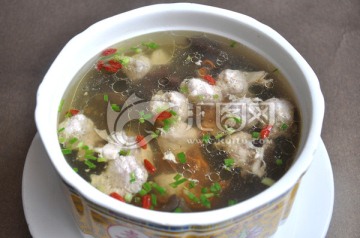珍菌炖肉丸