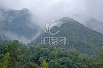 高山 云雾