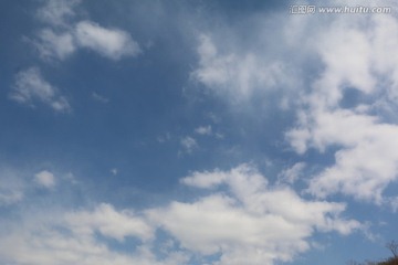 蓝天白云