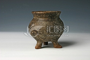三足陶器高清jpg