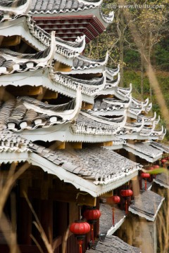 屋檐