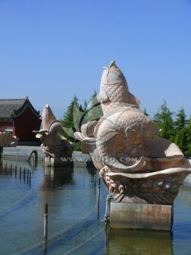 黄河鲤鱼雕塑