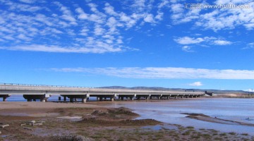 沱沱河公路大桥 西藏
