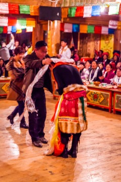 藏族歌舞 哈达