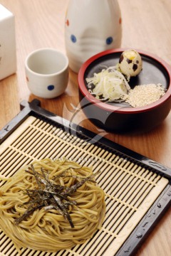 绿茶冷面