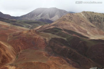 赤土地貌 西藏阿里