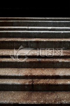 生锈的阶梯